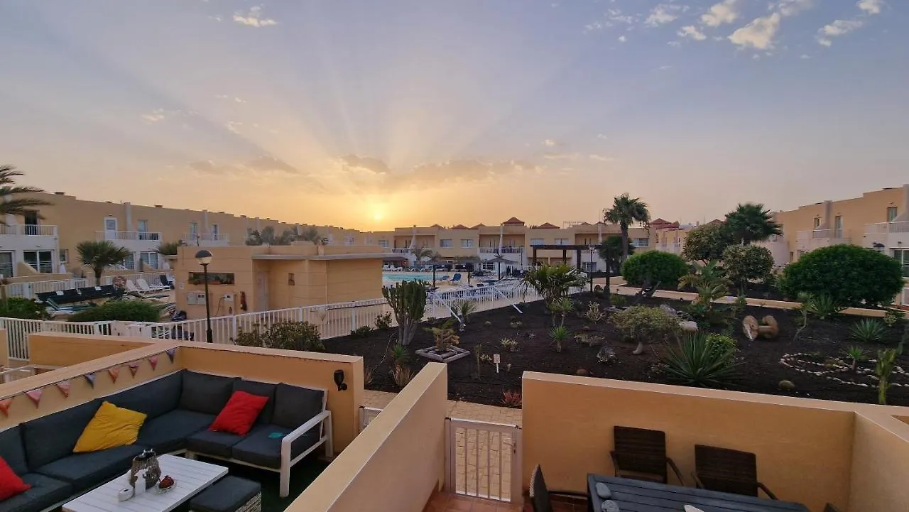 Holiday home Modern 3 Bedroom House With Large Pool And Fast Internet, 100Ft From The Sea - Sleeps 6 Caleta De Fuste