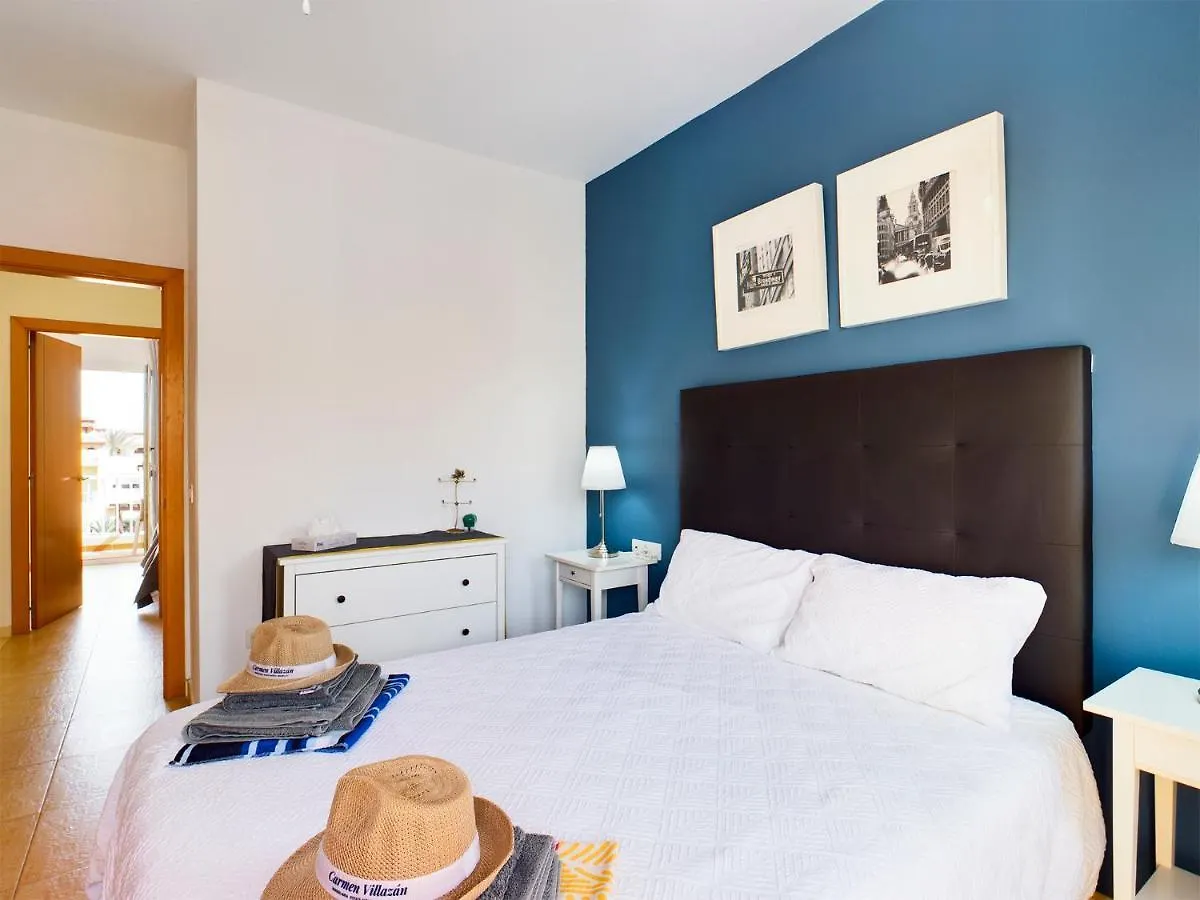 Modern 3 Bedroom House With Large Pool And Fast Internet, 100Ft From The Sea - Sleeps 6 Caleta De Fuste