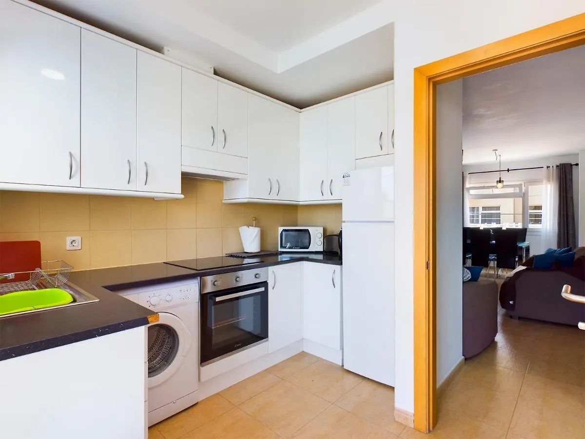 Holiday home Modern 3 Bedroom House With Large Pool And Fast Internet, 100Ft From The Sea - Sleeps 6 Caleta De Fuste