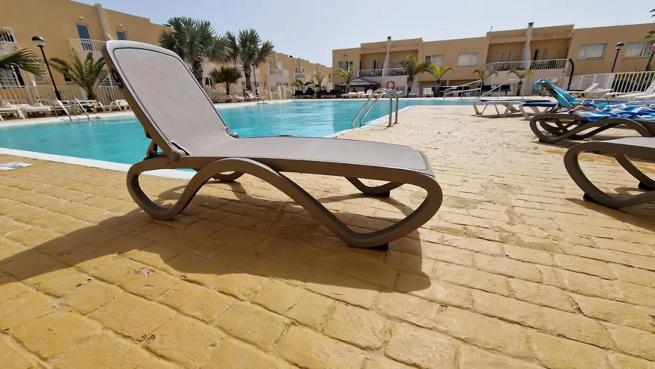 Modern 3 Bedroom House With Large Pool And Fast Internet, 100Ft From The Sea - Sleeps 6 Caleta De Fuste Spain
