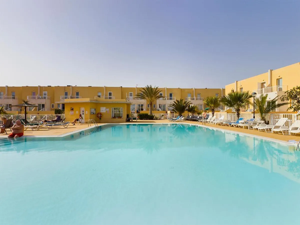 Modern 3 Bedroom House With Large Pool And Fast Internet, 100Ft From The Sea - Sleeps 6 Caleta De Fuste Spain