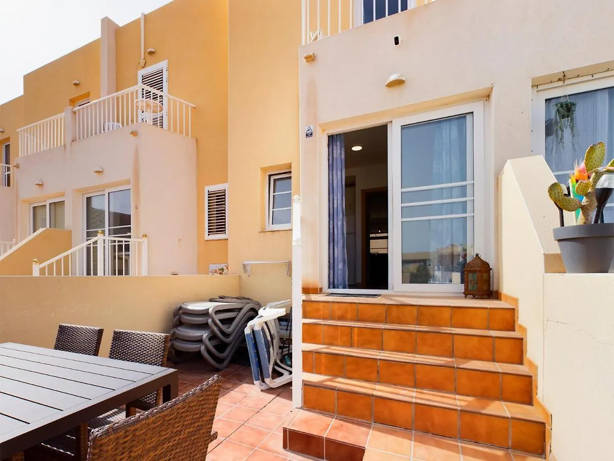 Holiday home Modern 3 Bedroom House With Large Pool And Fast Internet, 100Ft From The Sea - Sleeps 6 Caleta De Fuste Spain