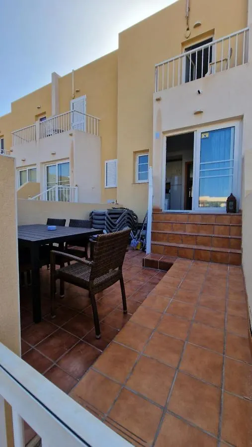 Modern 3 Bedroom House With Large Pool And Fast Internet, 100Ft From The Sea - Sleeps 6 Caleta De Fuste 0*,