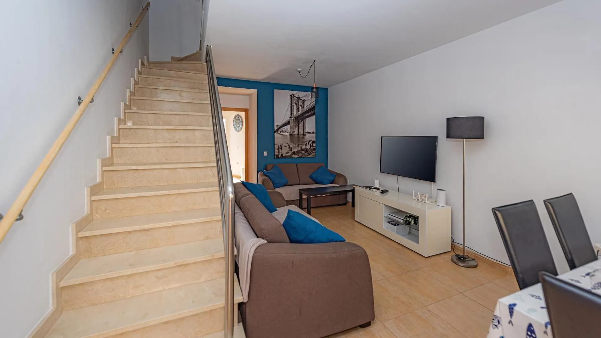 Modern 3 Bedroom House With Large Pool And Fast Internet, 100Ft From The Sea - Sleeps 6 Caleta De Fuste