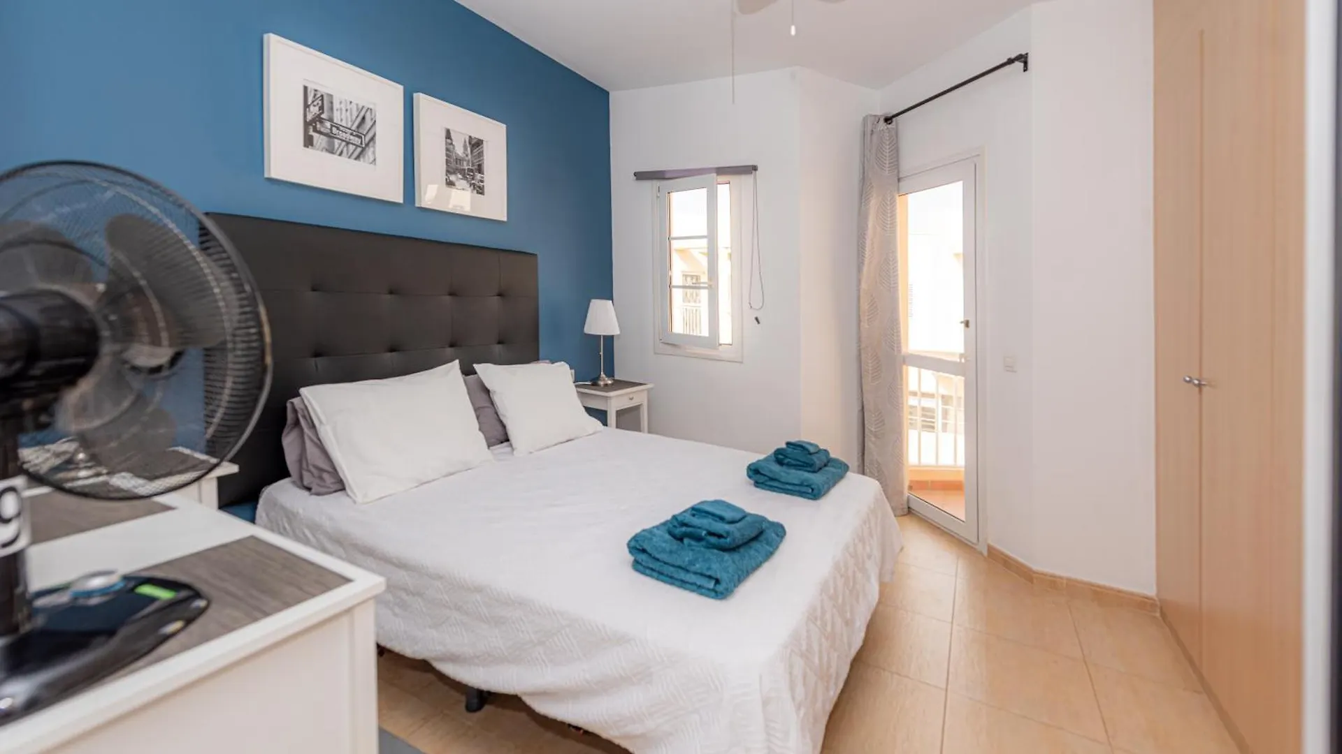 Modern 3 Bedroom House With Large Pool And Fast Internet, 100Ft From The Sea - Sleeps 6 Caleta De Fuste