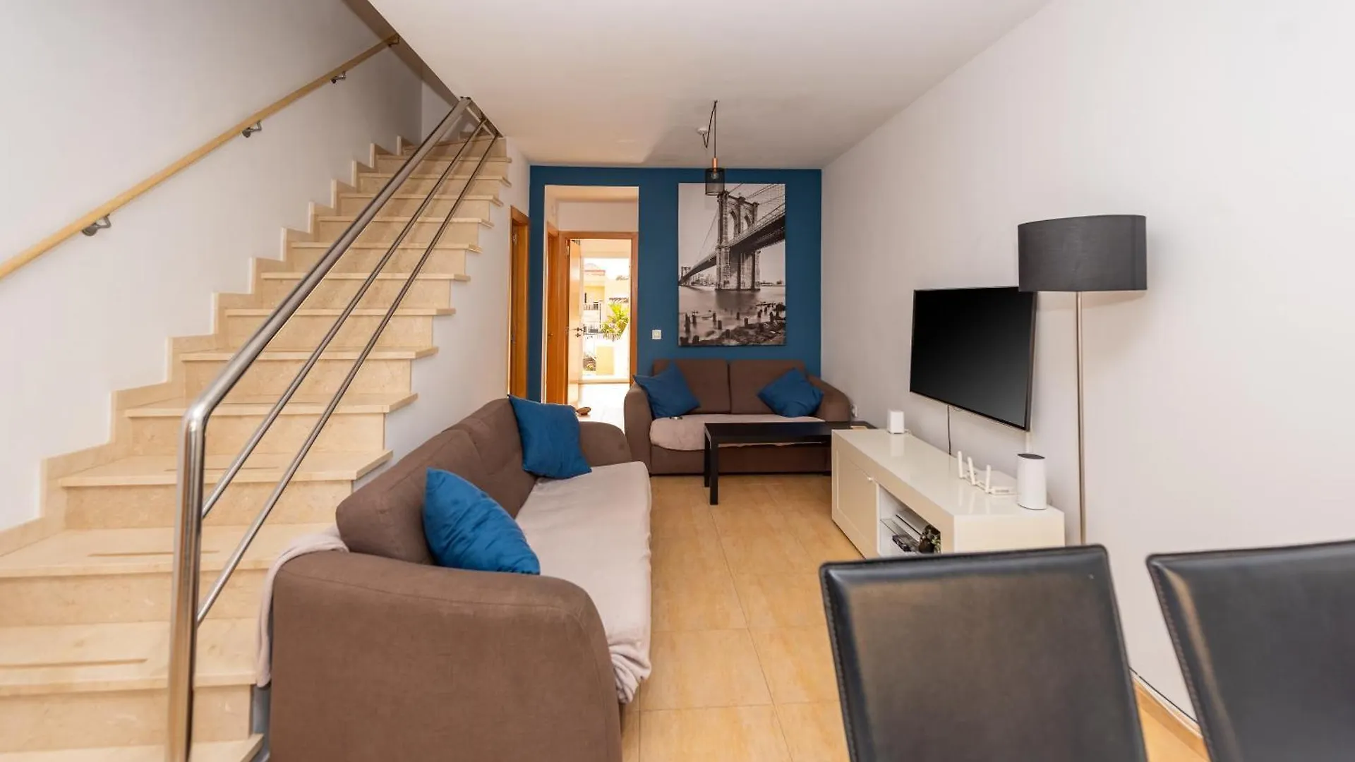 Holiday home Modern 3 Bedroom House With Large Pool And Fast Internet, 100Ft From The Sea - Sleeps 6 Caleta De Fuste Spain