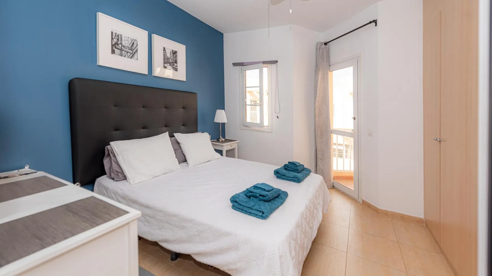 Modern 3 Bedroom House With Large Pool And Fast Internet, 100Ft From The Sea - Sleeps 6 Caleta De Fuste 0*,  Spain