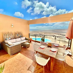 Сasa de vacaciones Caleta Grandes Vistas Triplex, Caleta de Fuste