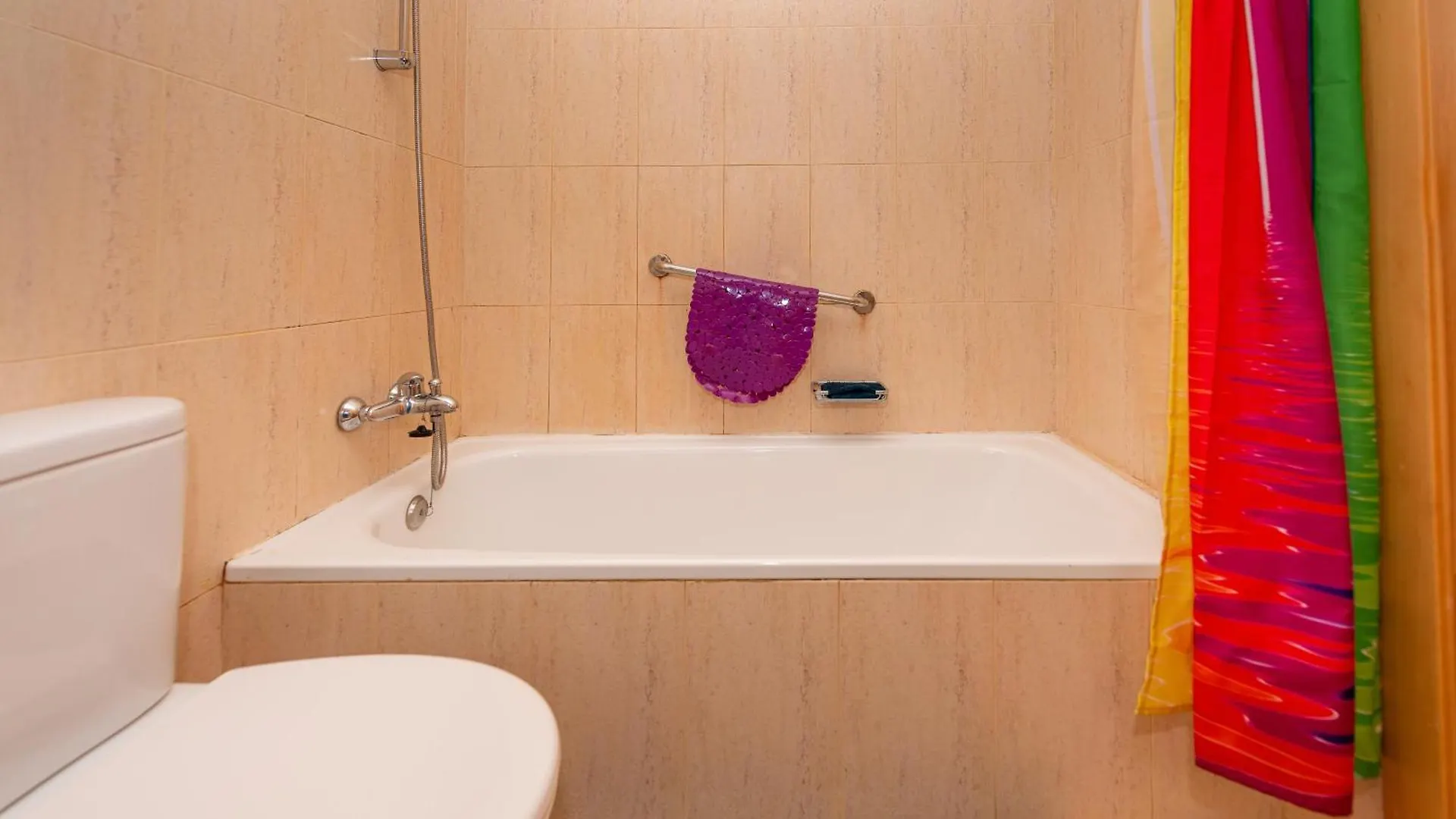Modern 3 Bedroom House With Large Pool And Fast Internet, 100Ft From The Sea - Sleeps 6 Caleta De Fuste Holiday home
