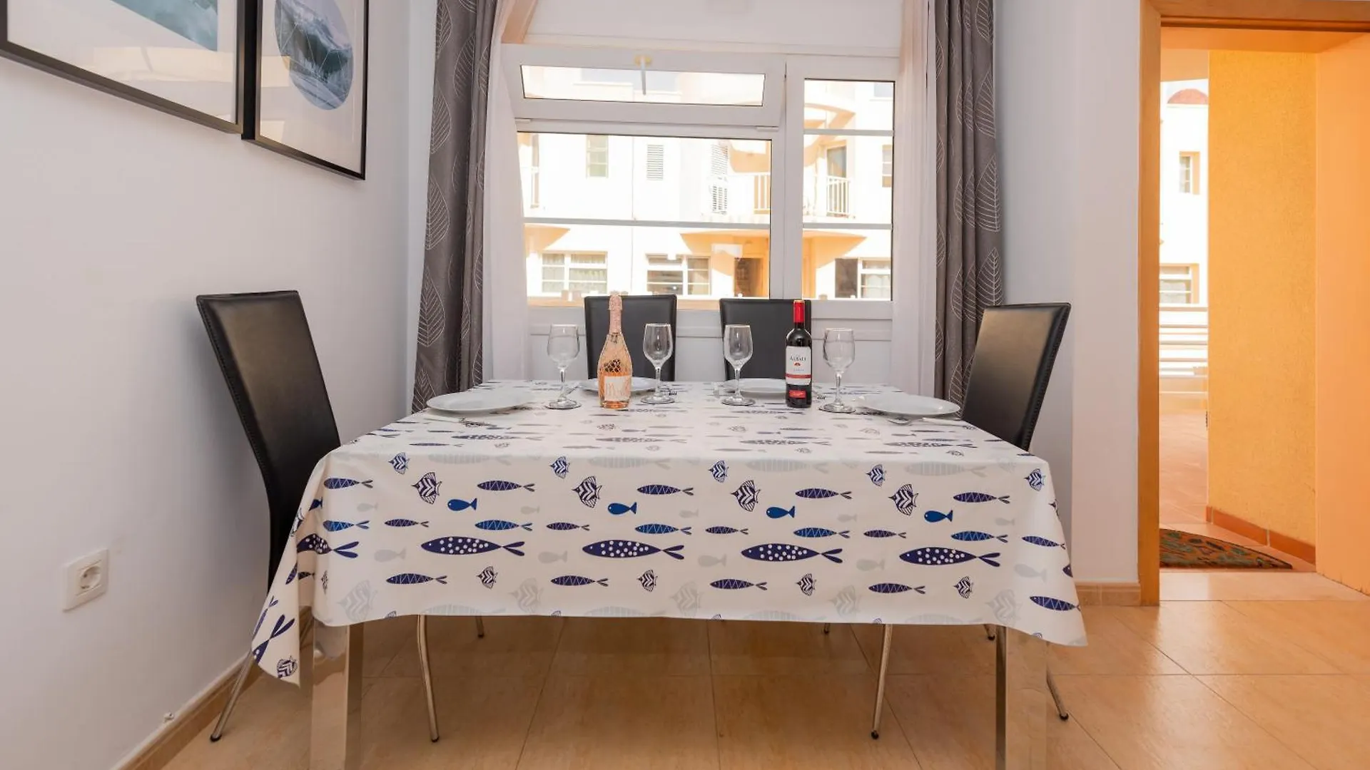 Modern 3 Bedroom House With Large Pool And Fast Internet, 100Ft From The Sea - Sleeps 6 Caleta De Fuste